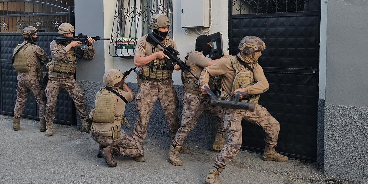 Organize suç örgütlerine baskın