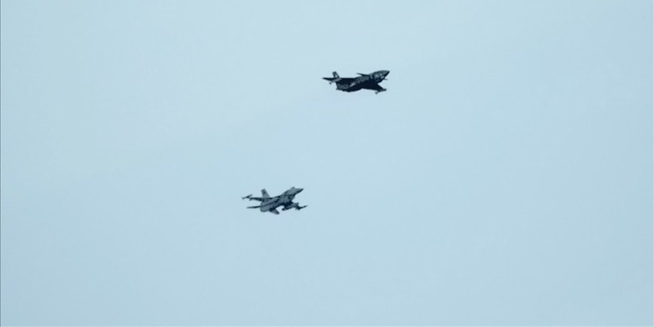 Bayraktar KIZILELMA, F-16'ya kilitlendi