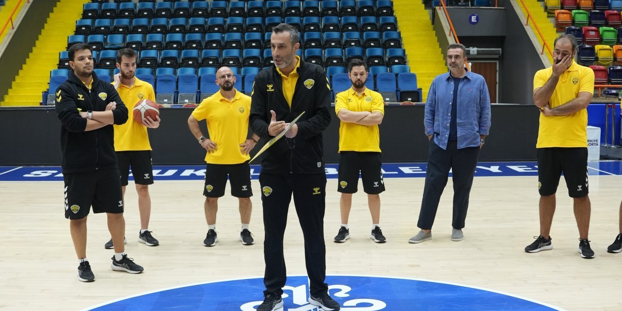 Konya Büyükşehir namağlup lidere hazırlanıyor