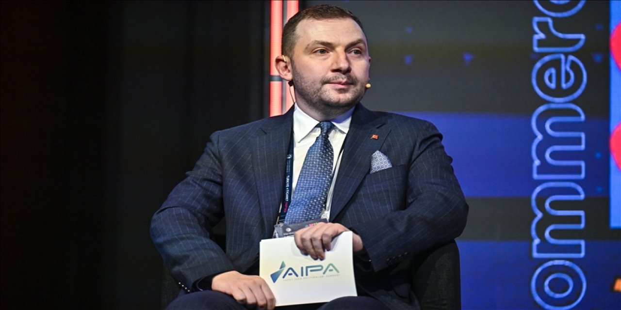 Türkiye E-Ticaret Haftası'nda yapay zeka ile e-ticaret konuşuldu