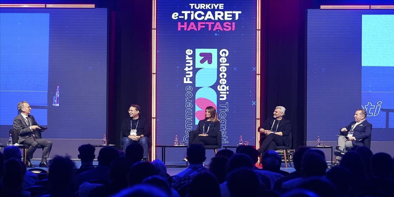 Türkiye E-Ticaret Haftası'nda e-ticaret startupları için yol haritası konuşuldu