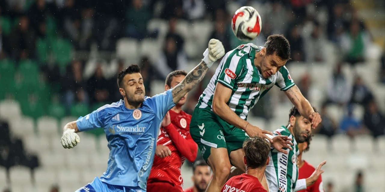 Konyaspor aldığı puanla yerini korudu