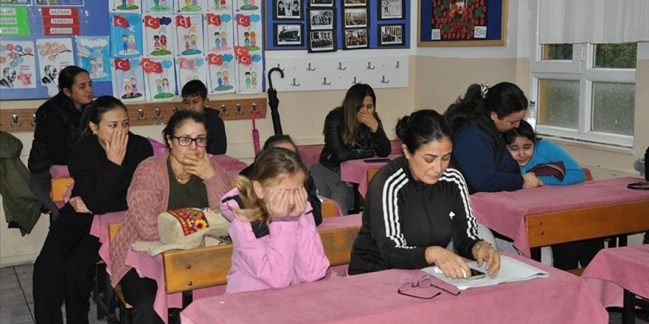 Öğretmenler Günü'nde yaşamını yitirdi! Okulda yas var