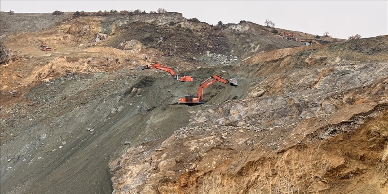 Şantiye müdürü 10 gündür göçük altında