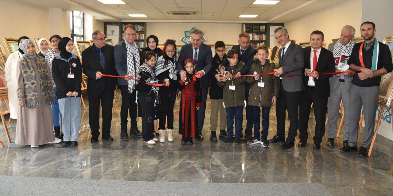 Gazzeli öğrencilerden Konya'da sergi