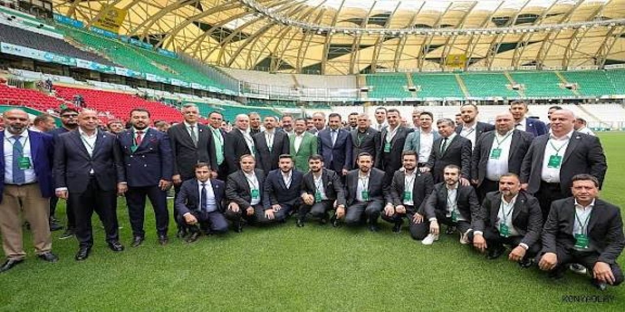 Konyaspor’da şok istifalar