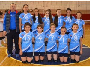 Bafra Akademispor Voleybolda Umduğunu Bulamadı