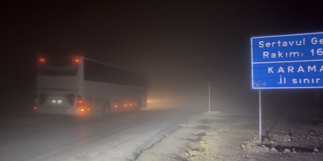Karaman'da sis etkili oldu