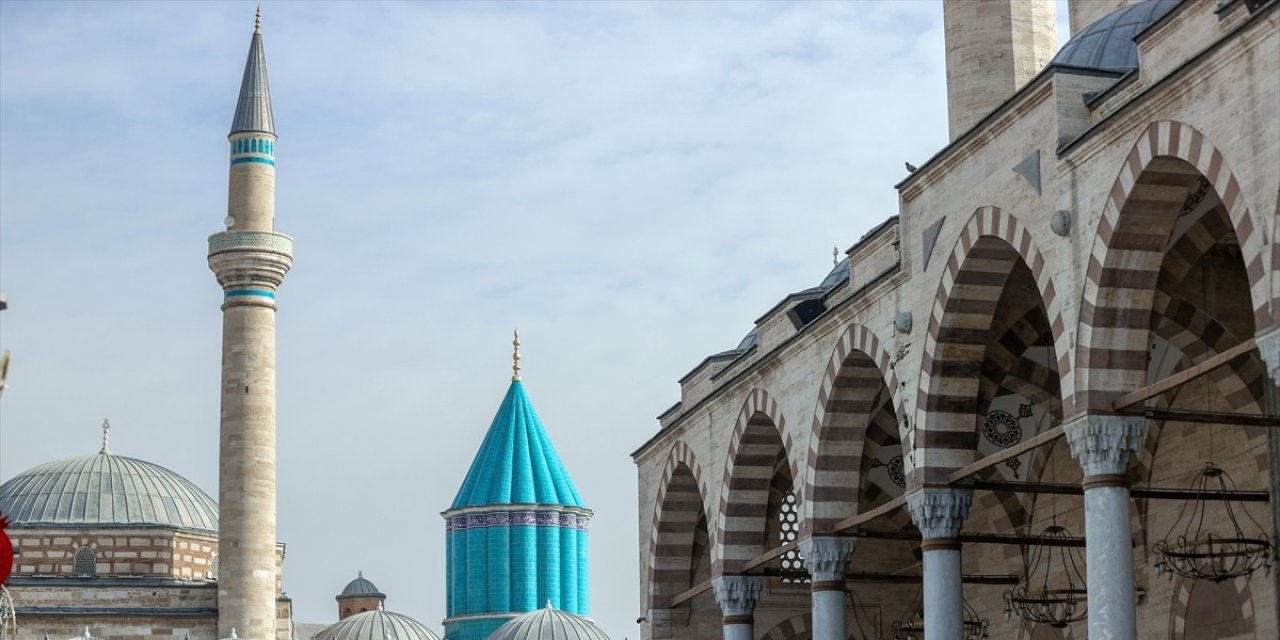 Mevlana, 'Huzur Vakti' temasıyla buluşturacak