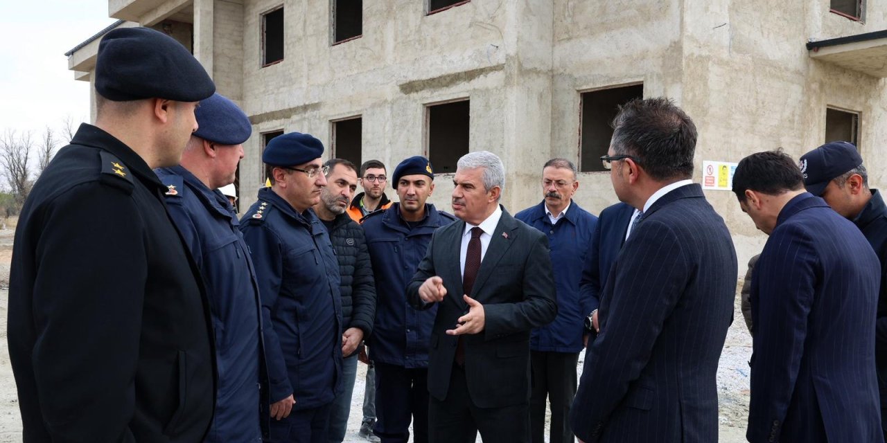 Vali Akın Karapınar ilçesini ziyaret etti