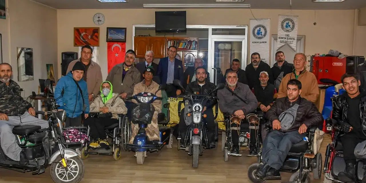Konyaspor'dan engelli taraftarlara ziyaret