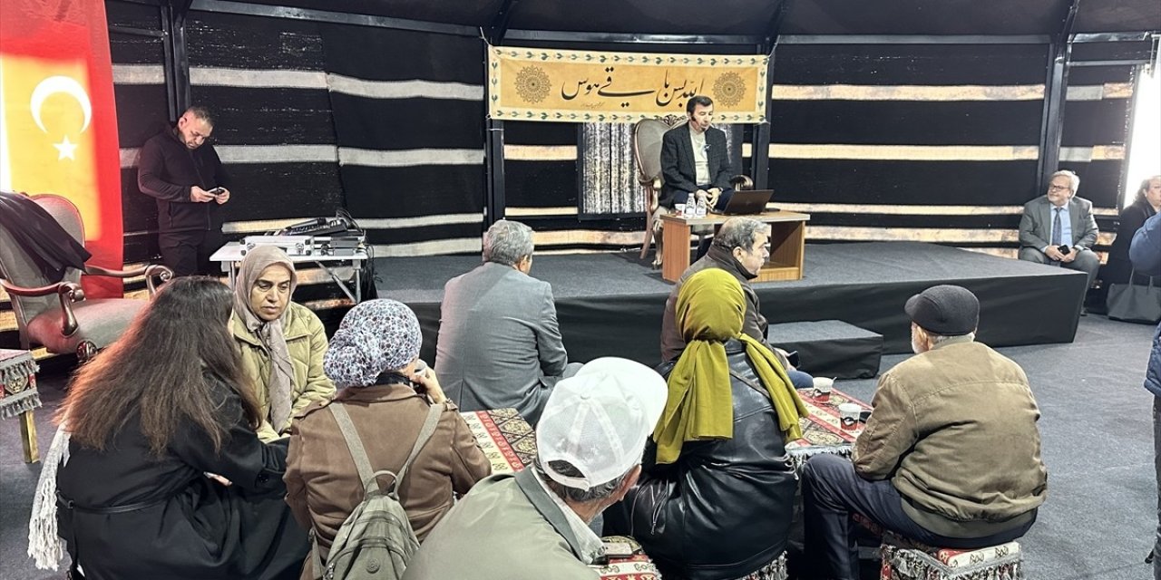 Türbe Önü Buluşmaları sürüyor