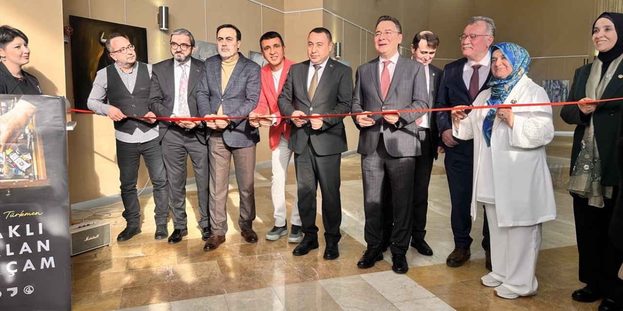 Babacan, Konya'da sergi açılışına katıldı