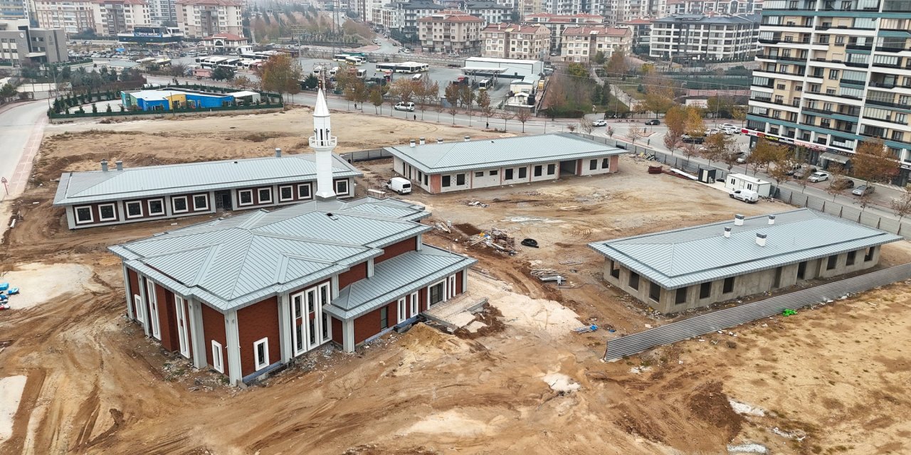 Yazır Mahalle Külliyesi yükseliyor