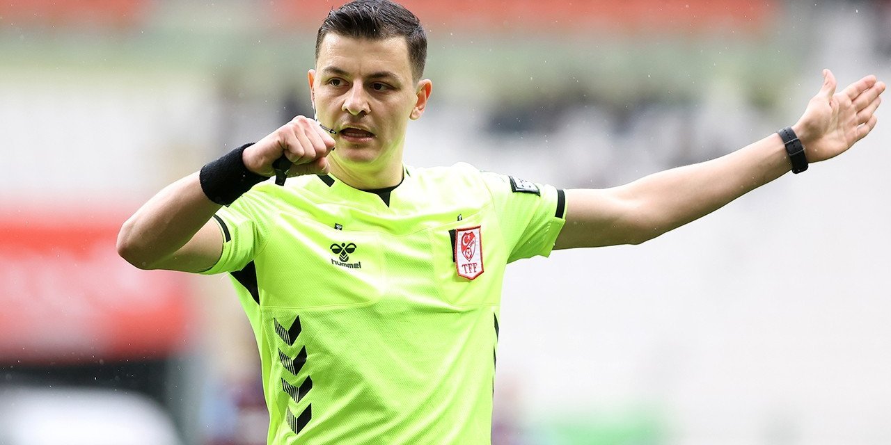 Fenerbahçe-Konyaspor maçının hakemi açıklandı