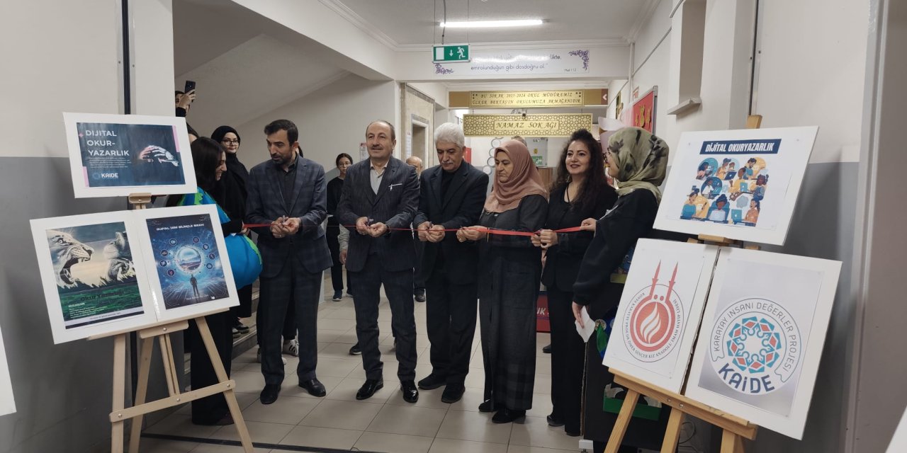 Dijital okuryazarlık sergisi büyük ilgi gördü