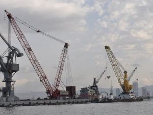 10 Kişinin Şehit Olduğu Römorkör Havuzdan Çıkarıldı