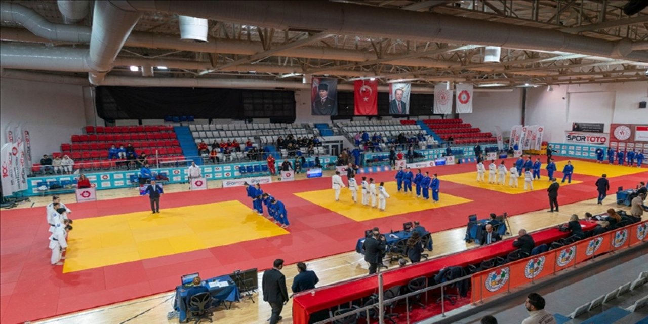 Judoda şampiyonlar belli oldu