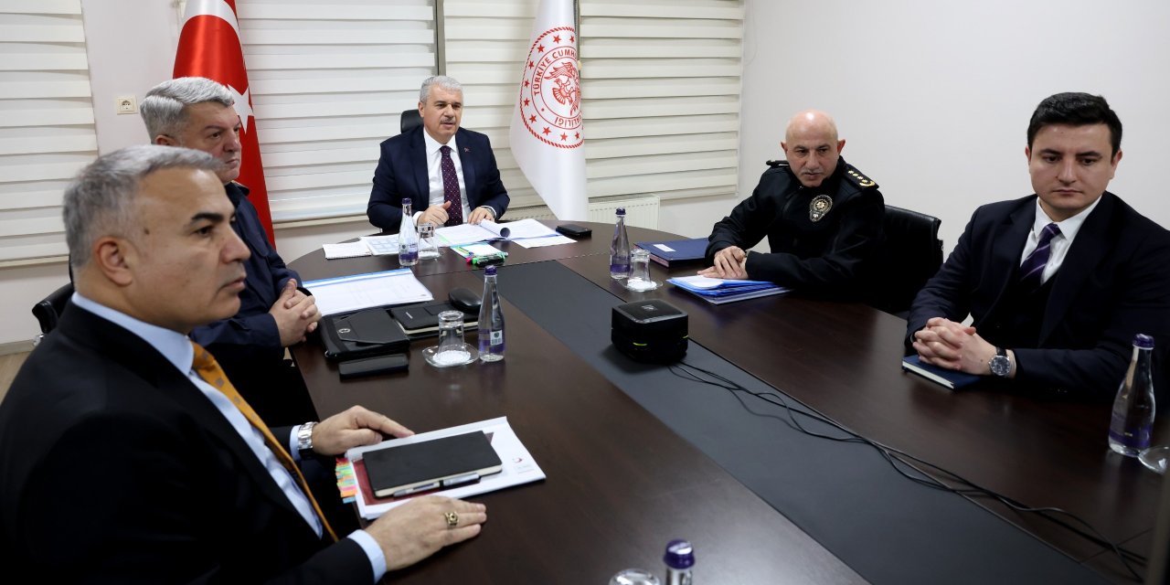 Vali Akın'dan kaymakamlar toplantısı