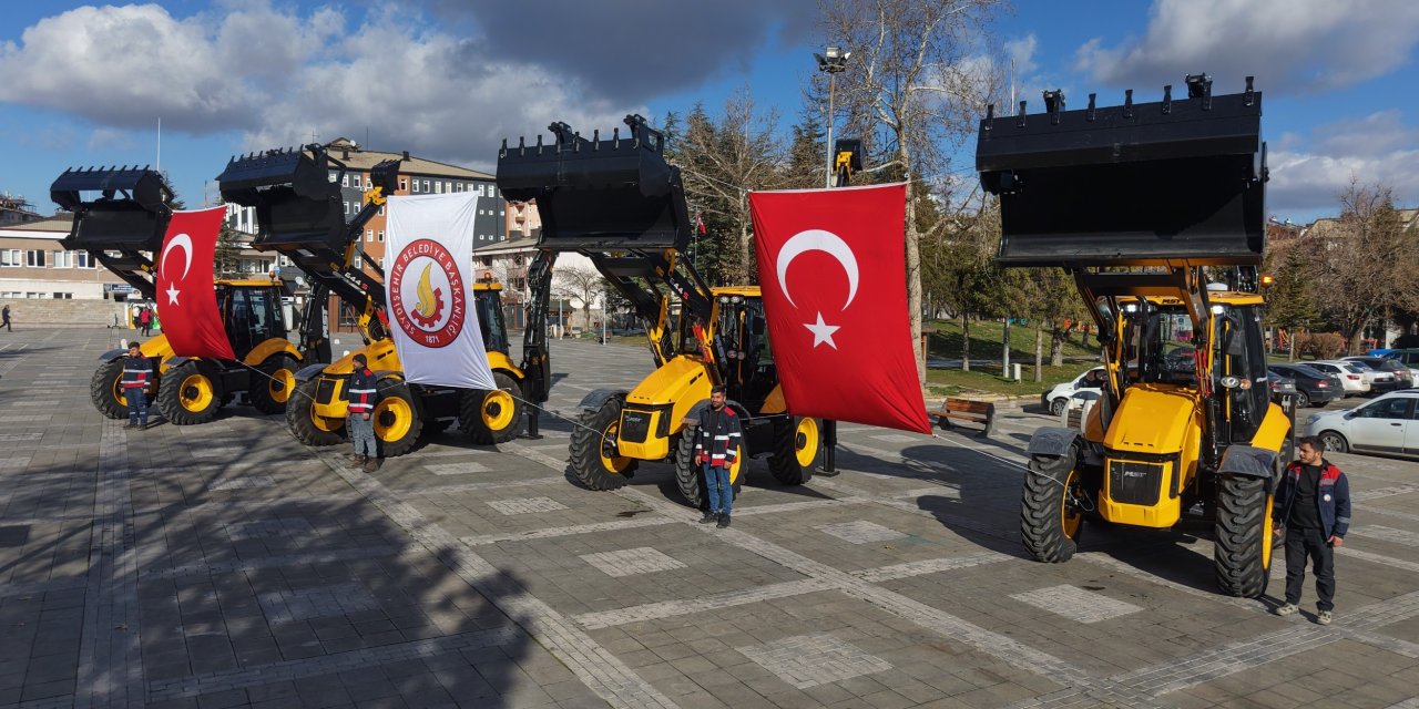 Konya'daki belediye yeni iş makineleri aldı