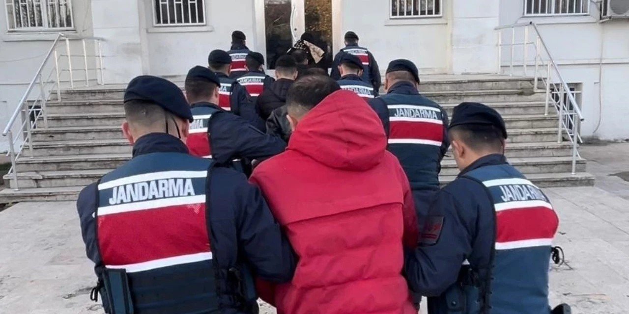 Çeşitli suçlardan aranan 27 kişi yakalandı