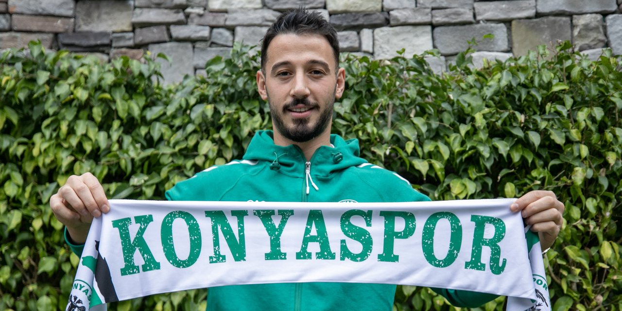 Konyaspor'da Arif Boşluk imzayı attı