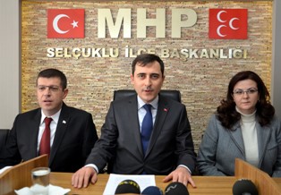 MHP'nin Selçuklu adayı Mine Sezer