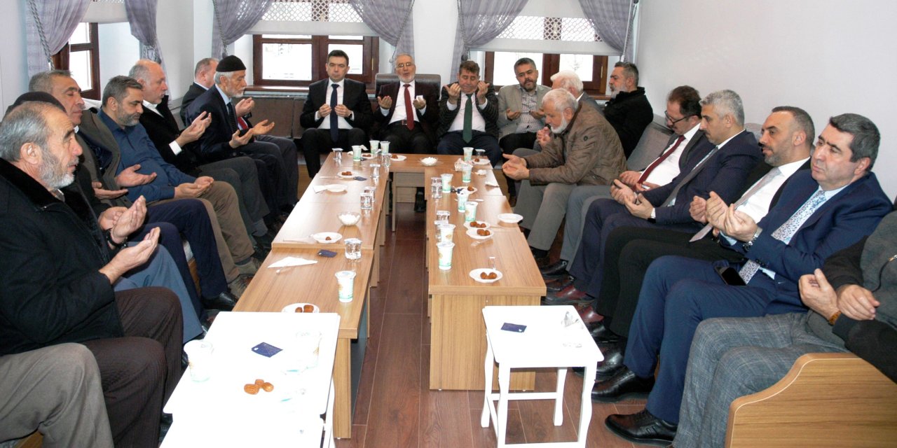 Konya'da şehitler dualarla anıldı