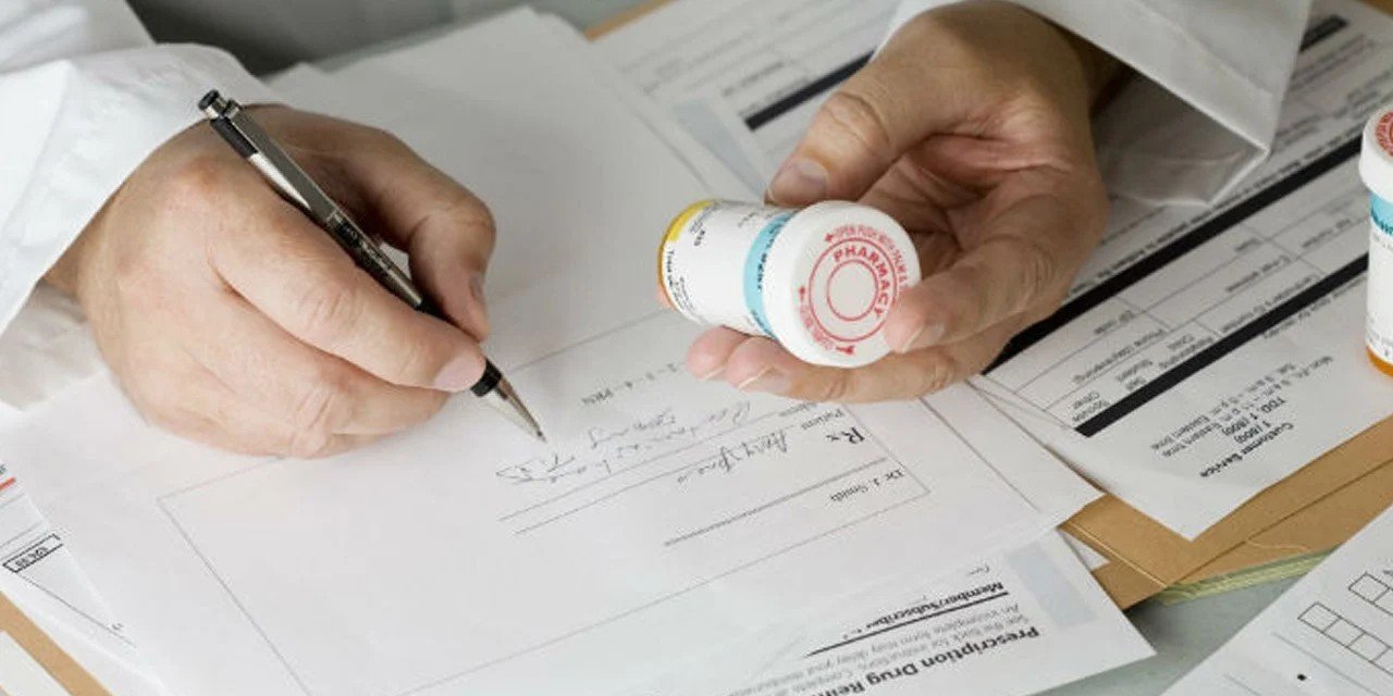 Parayla 7 bin reçete yazan psikiyatrist yargılanıyor