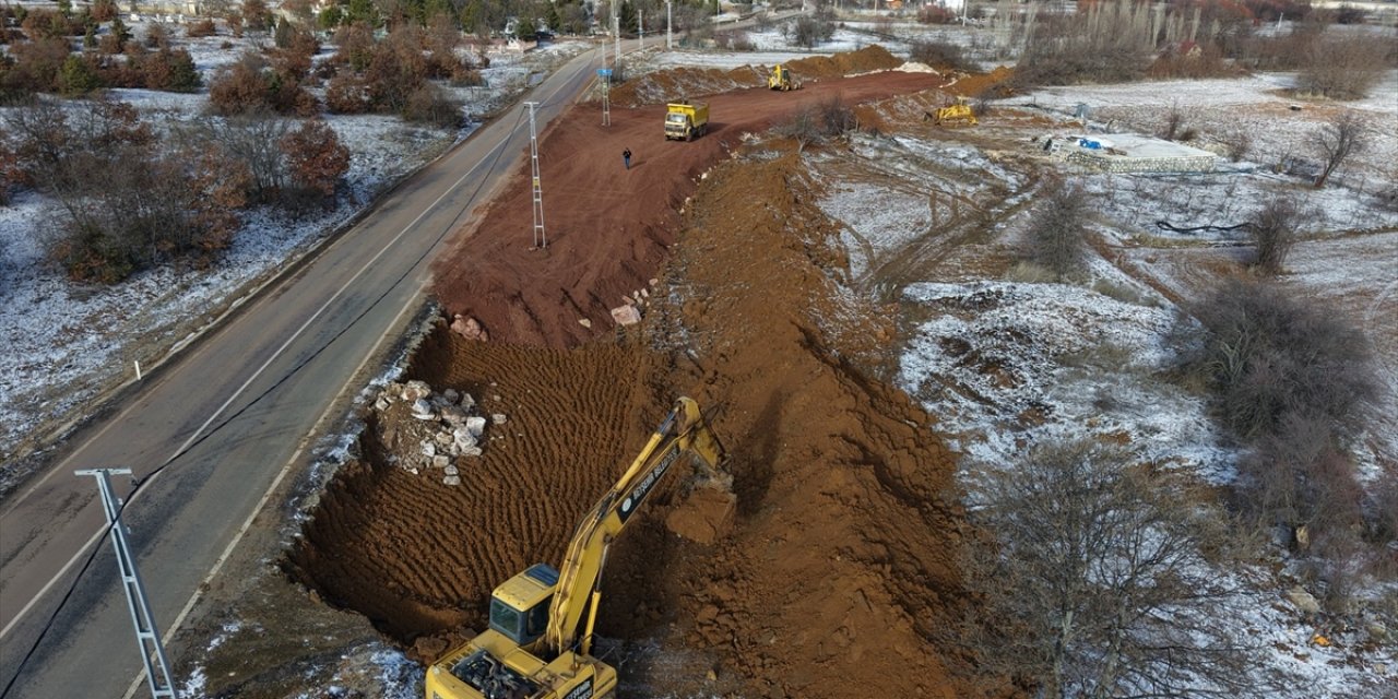 İlçede çevre yolu çalışması sürüyor