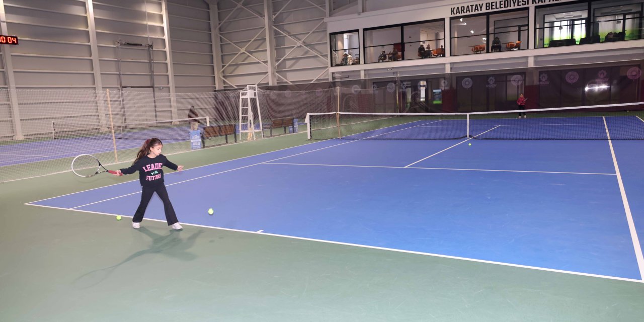 “Konya Tenis Turnuvası” Karatay’da devam ediyor