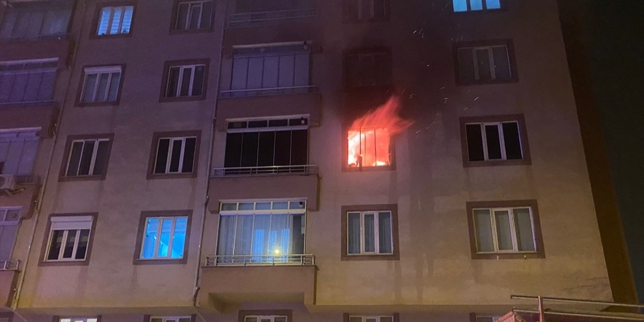 Apartmanda yangın paniği! 6 yaralı