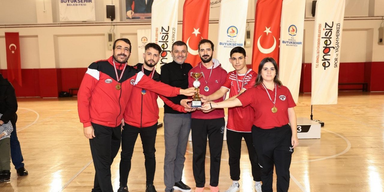 Anadolu Kartalları Denizli’de zirveye uçtu