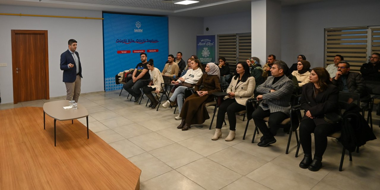 Selçuklu'dan akran zorbalığına karşı seminer