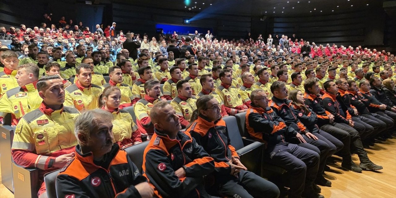 Konya'da AFAD gönüllülerine sertifika