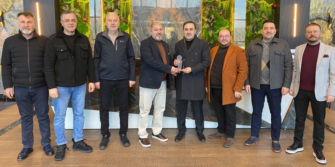 Öztürk'ten Genmot'a ziyaret