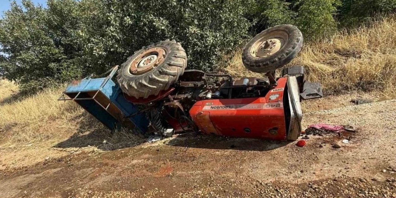 Devrilen traktörün sürücüsü hayatını kaybetti