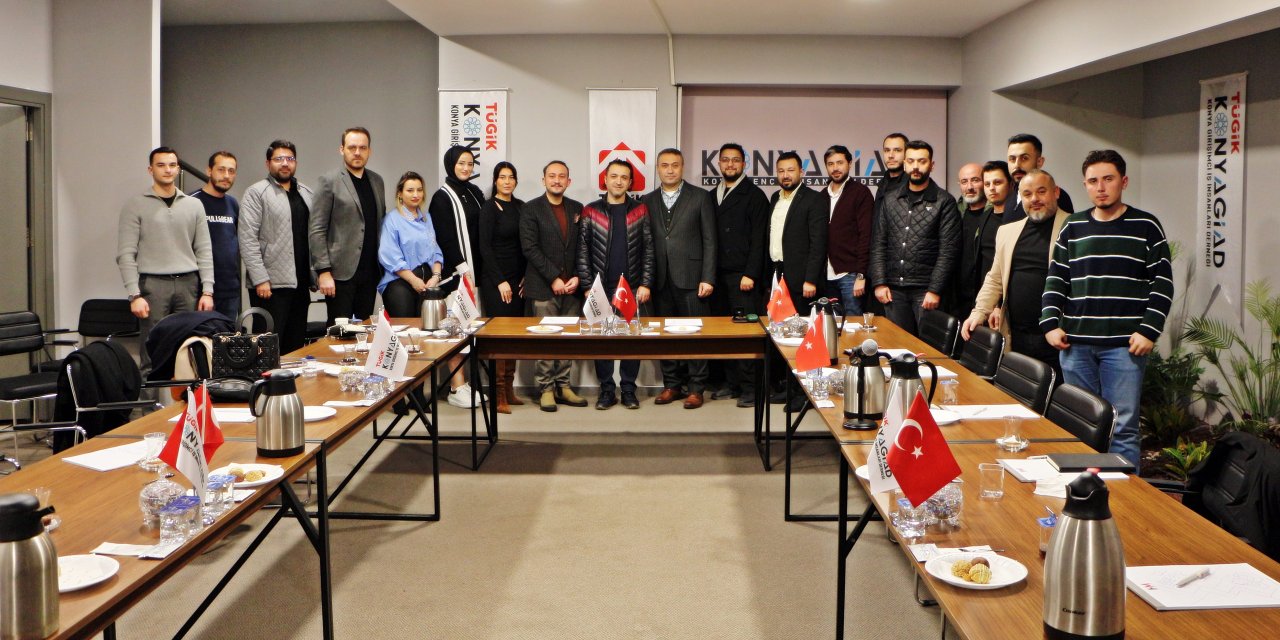 TÜGİKKONYAGİAD'dan liderlik eğitimi