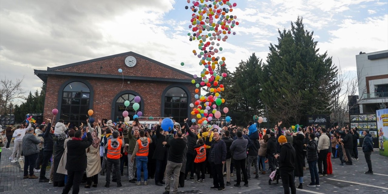 Balonlar küçük Ali için bırakıldı
