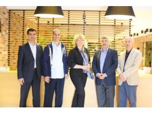 Ketrin Yenge, İpek Üniversitesi’nde Ders Verecek