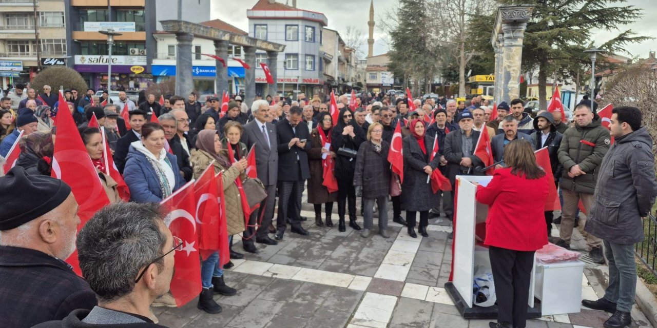 İYİ Parti'den Milli Birlik ve Bayrak Yürüyüşü