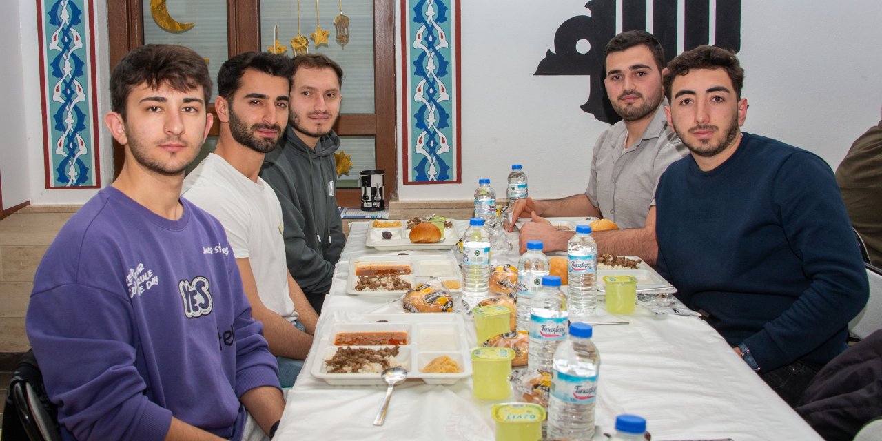 SÜMEDER ve Konya Müftülüğü'nden her gün iftar
