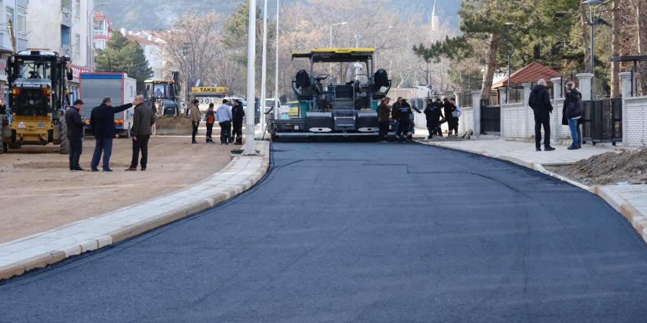 Akşehir'de yol kalitesi artırıldı