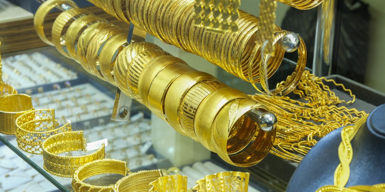 Altın kazandırdı, hisse senetleri kaybettirdi