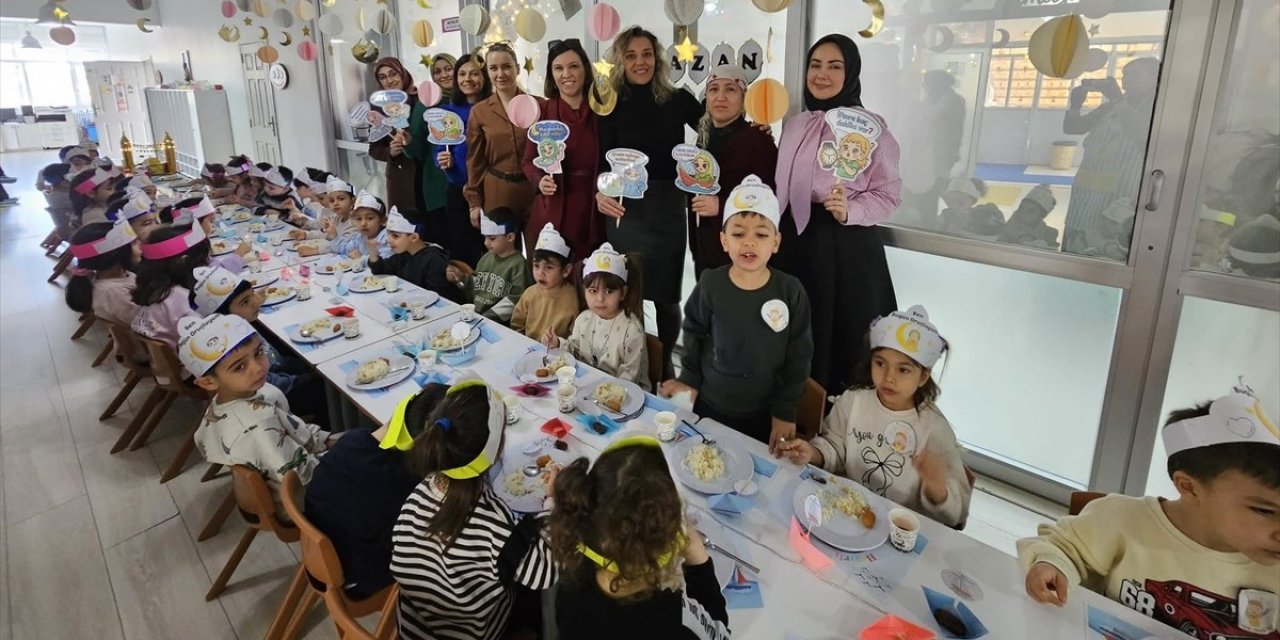 Anaokulu öğrencileri 'tekne orucu' tuttu