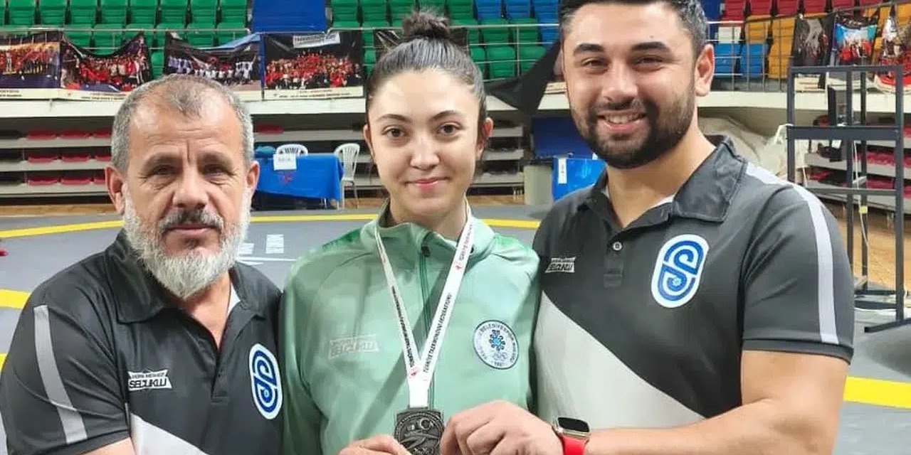 Konyalı Zeynep Duru, Türkiye ikincisi oldu