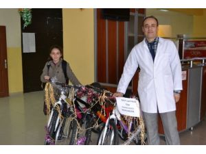 Körfez'den Kayıt Yaptıran Öğrencilere Bisiklet