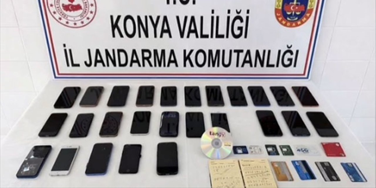 Konya'da dolandırıcılar yakayı ele verdi