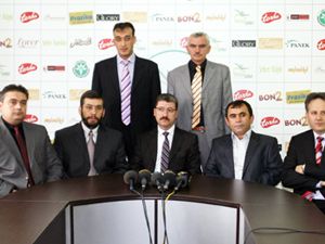 400 çifti evlendirdiler
