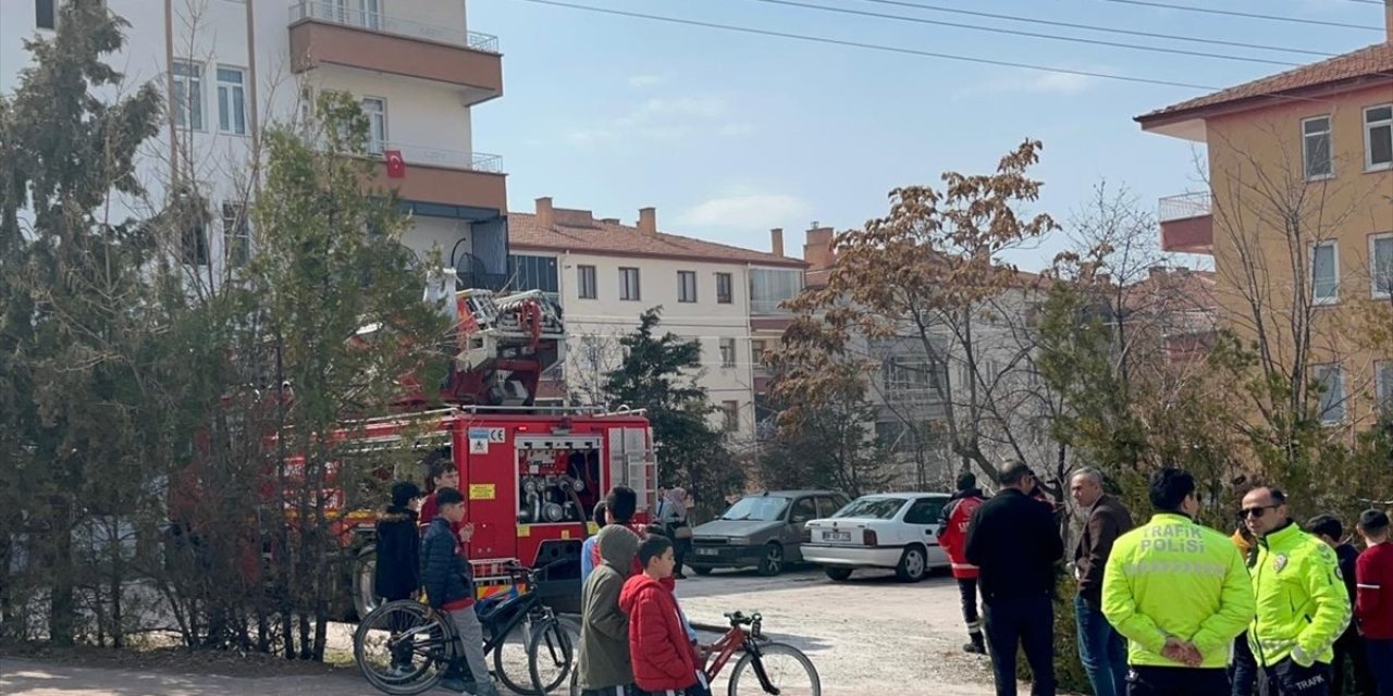 5 katlı apartmanda yangın